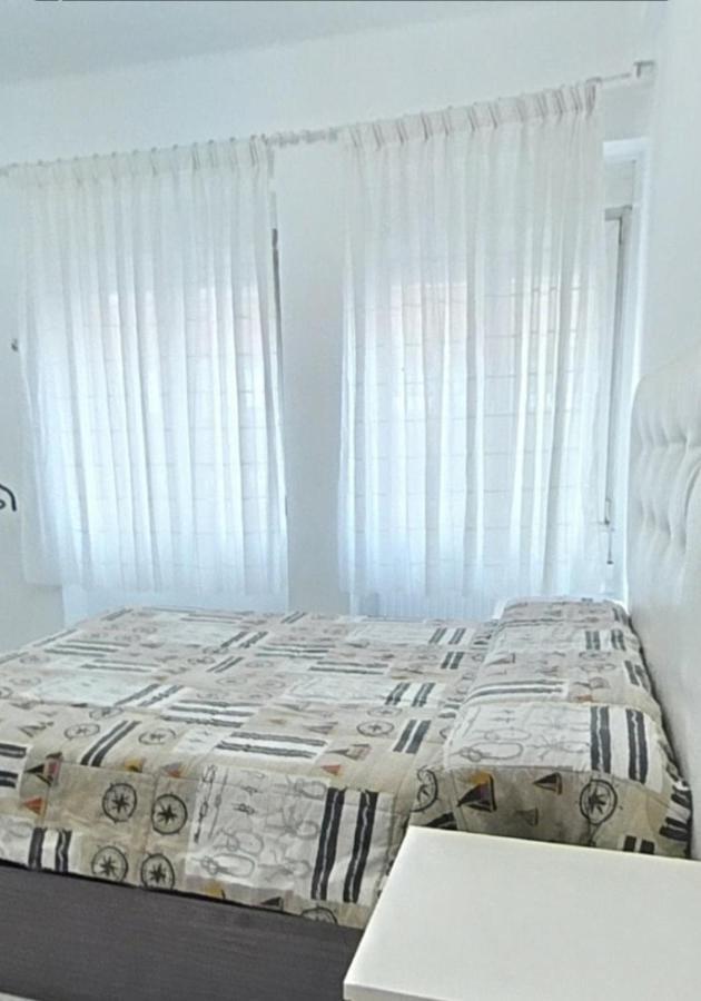 A Cinco Minutos De Todo Apartment Oviedo Bagian luar foto